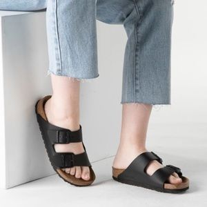 Black Birkenstock Arizona Sandals 36